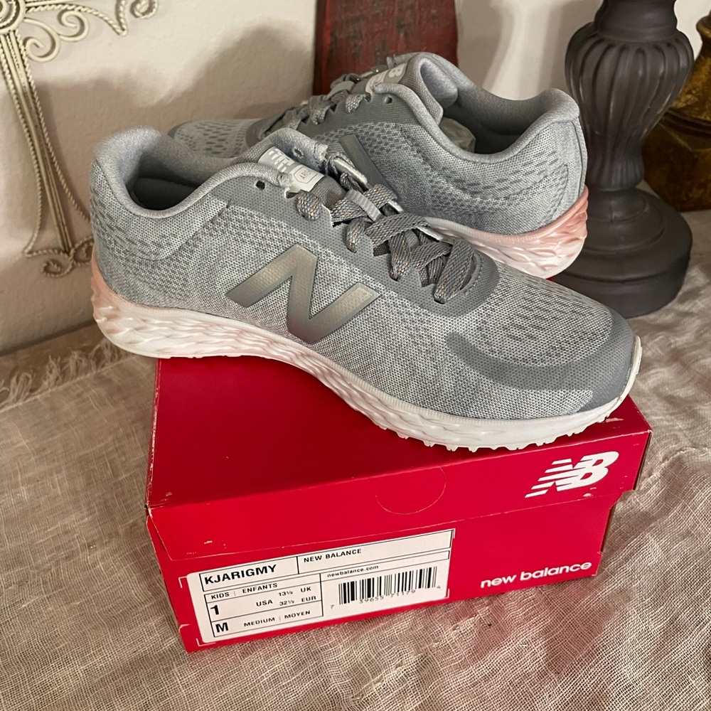 New Balance Fresh Foam Arishi Sneakers